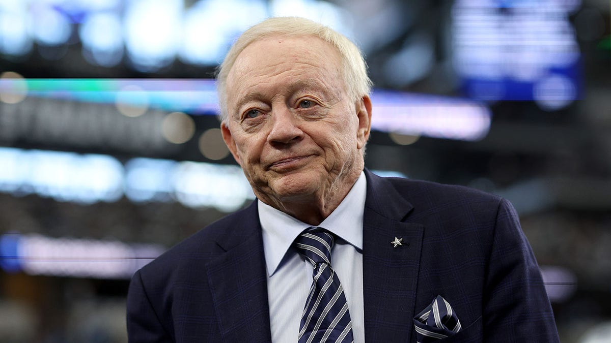 Jerry Jones interacts with fans before Cowboys games