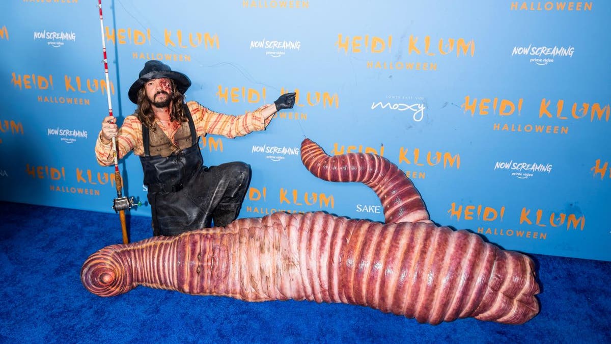 Tom Kaulitz and Heidi Klum in costumes