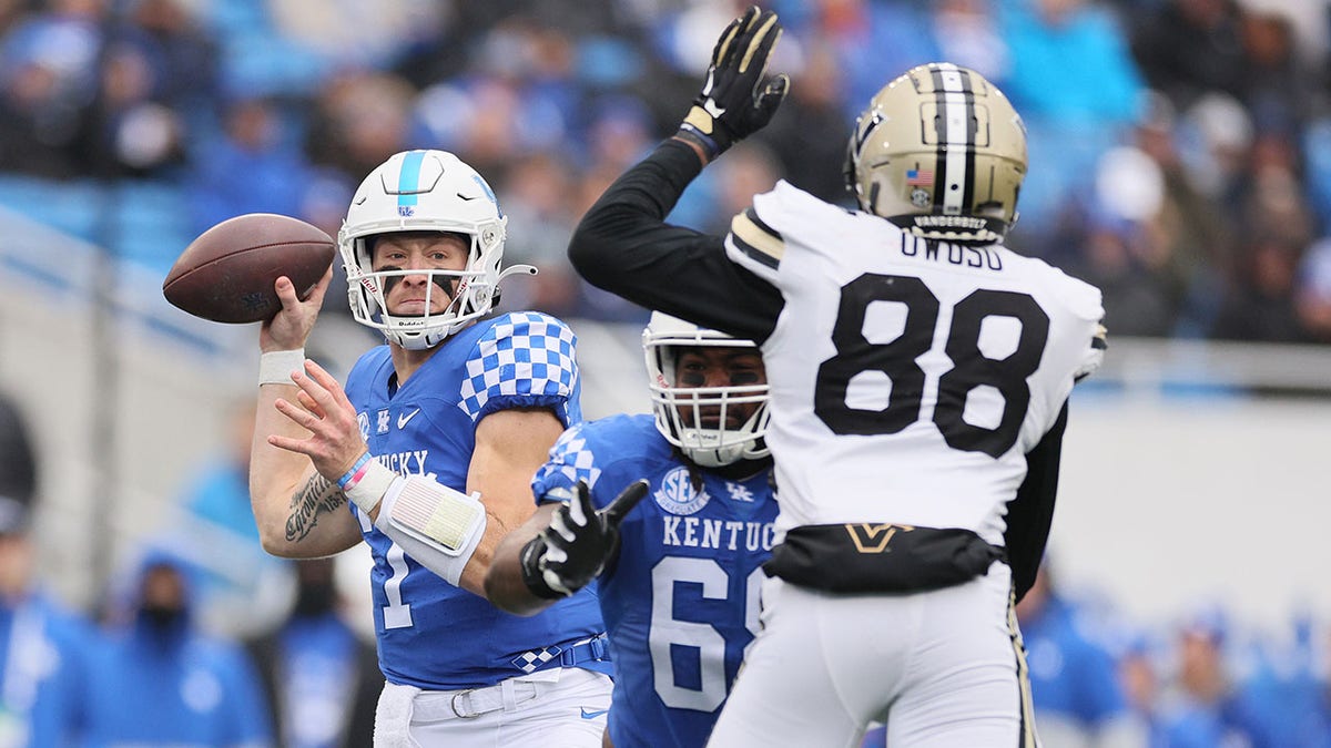 Will Levis throws against Vanderbilt