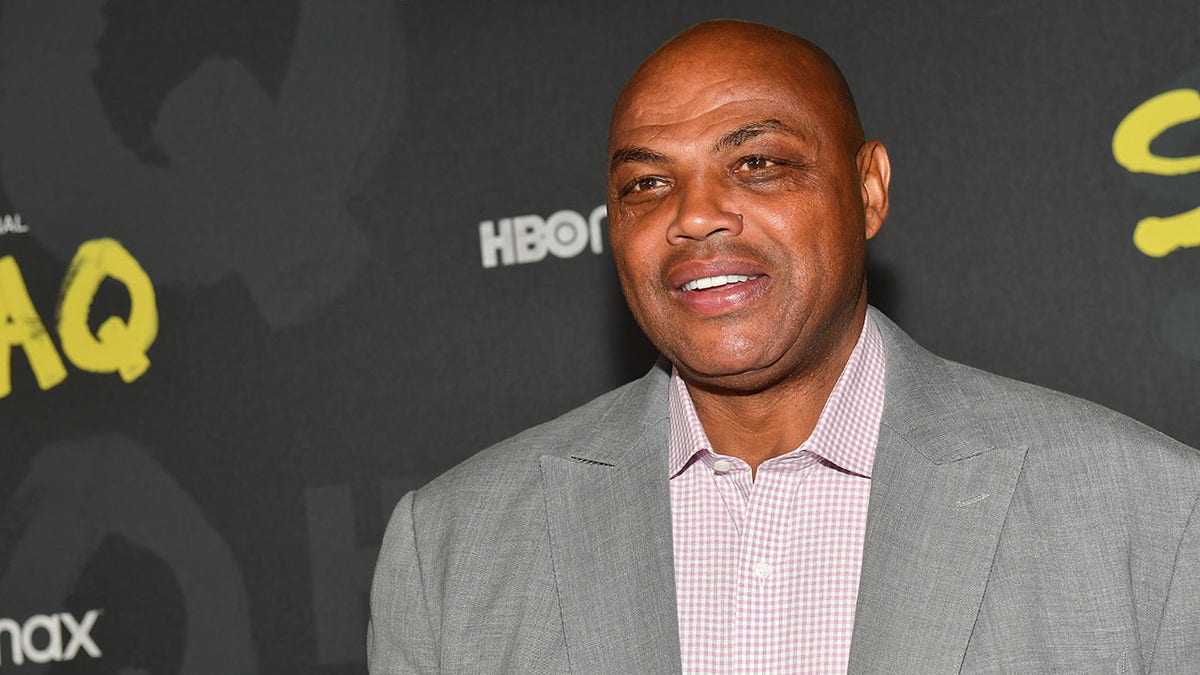 Charles Barkley Calls For Kyrie Irving's Suspension By The NBA –