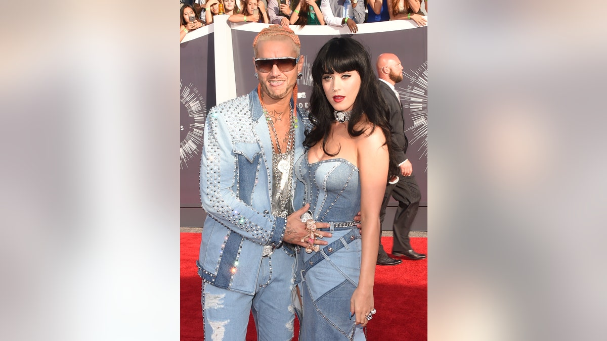 Katy Perry, Riff Raff