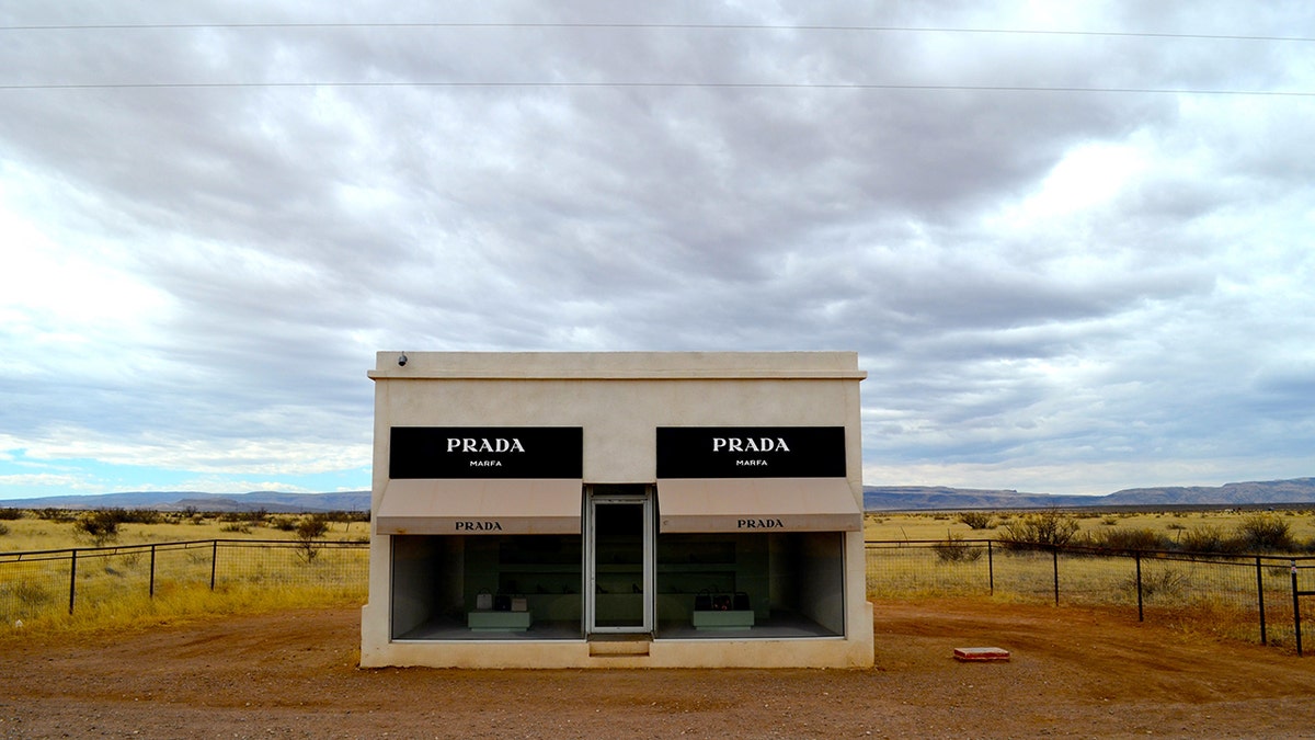 prada marfa sculpture