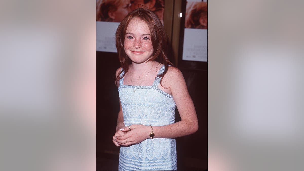 lindsay lohan at the parent trap premiere