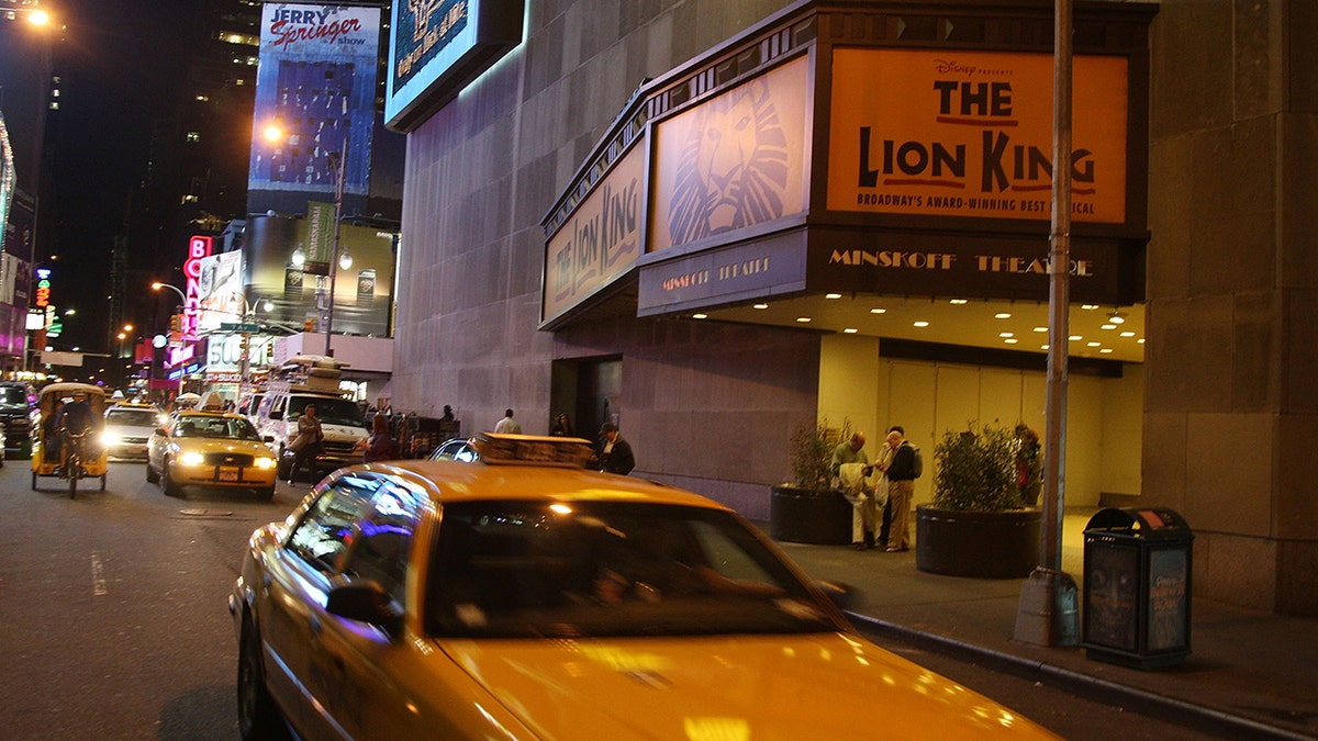 minskoff theatre lion king