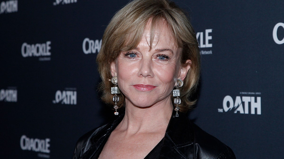 Linda Purl attends the premiere of Crackle's 'The Oath' at Sony Pictures Studios