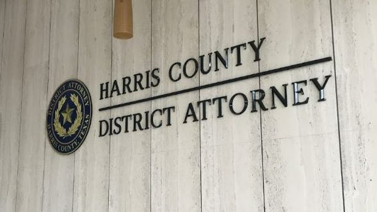 Sign to Harris County District Attorney's Office