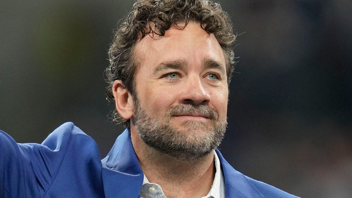 Jeff Saturday goes to Ring of Honor