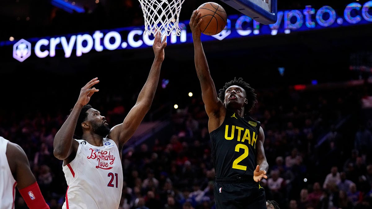 Joel Embiid defends Collin Sexton