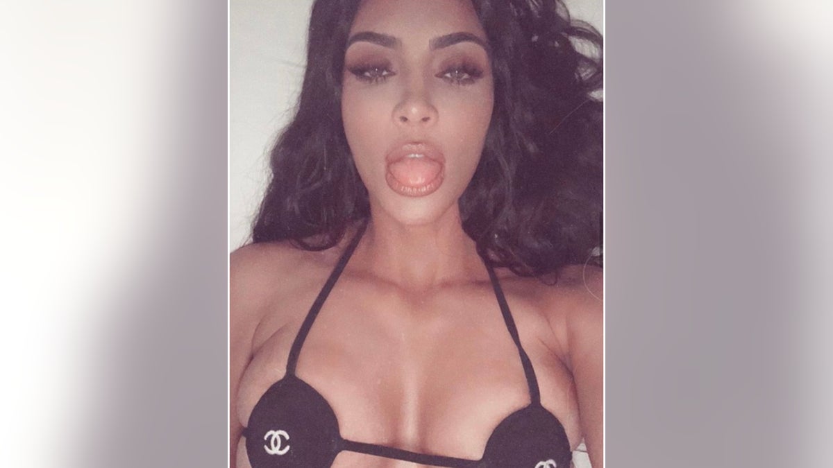 Kim Kardashian takes a selfie