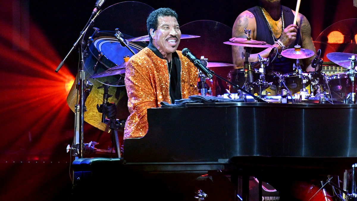 Lionel Richie performing at ATLive