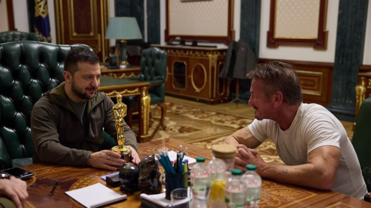 Vladimir Zelenskyy and Sean Penn