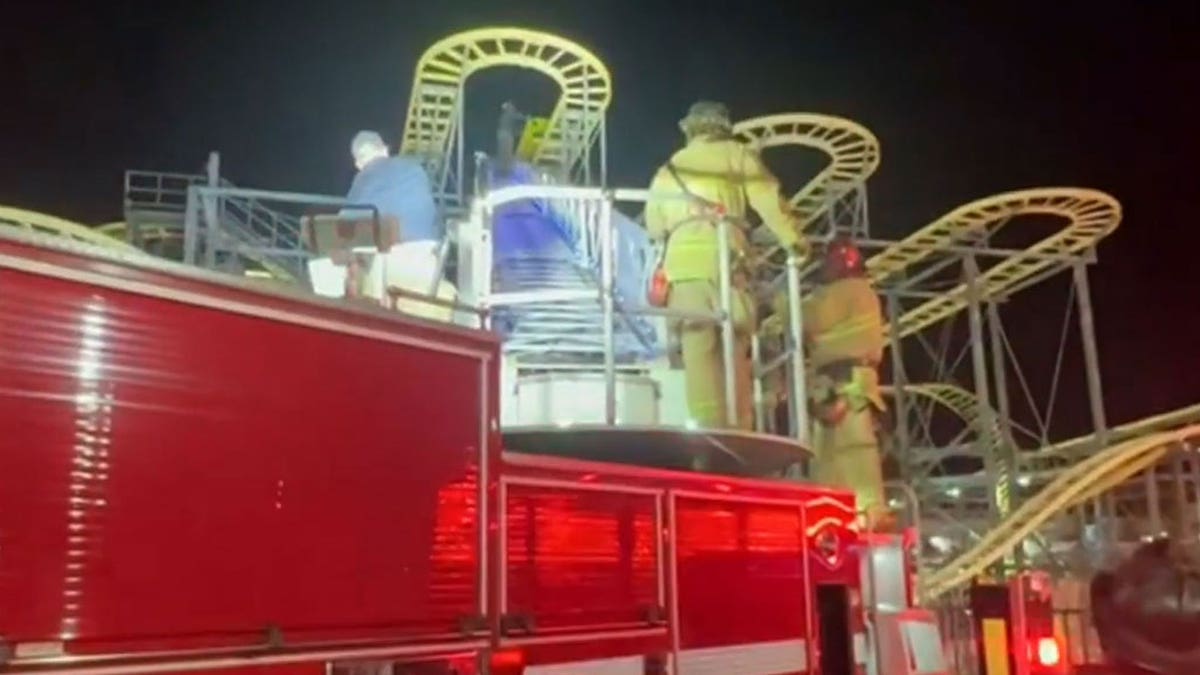 LOOK: Firefighters Practice Rescues Atop Canobie Lake Park Roller Coasters,  Ferris Wheel - CBS Boston