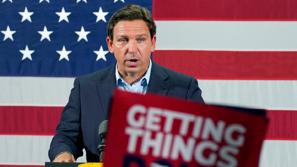 Ron DeSantis campaigning for Florida election