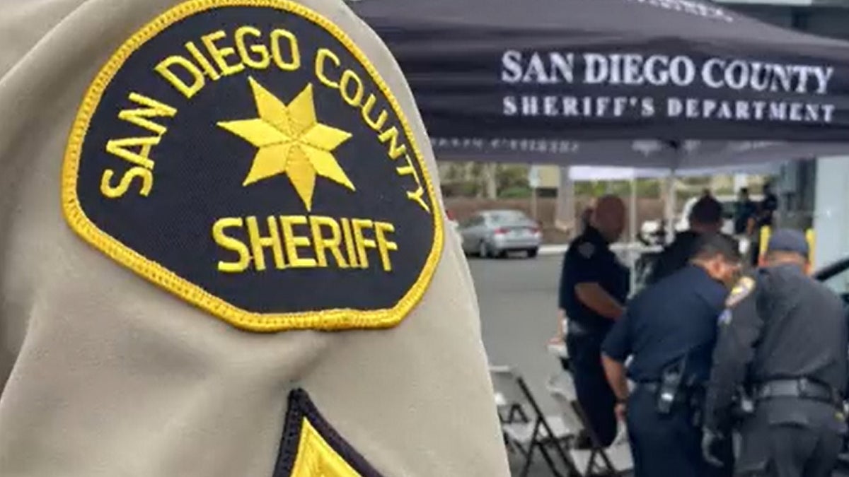 photo showing San Diego County Sheriff's office uniform