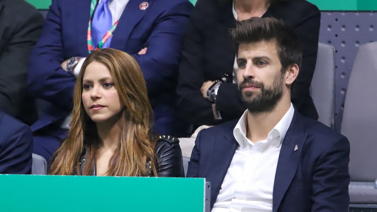Shakira and Gerard Piqué watch the Davis Cup together in 2019
