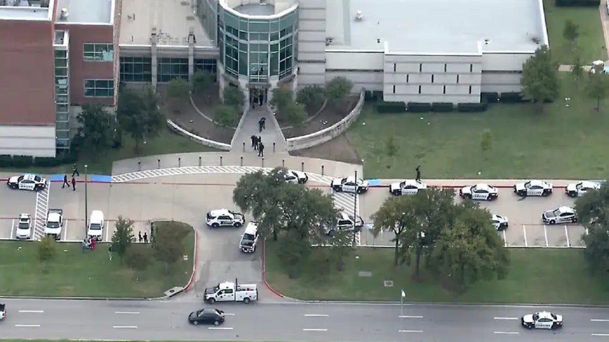 exterior image of dallas count medical examiner's office