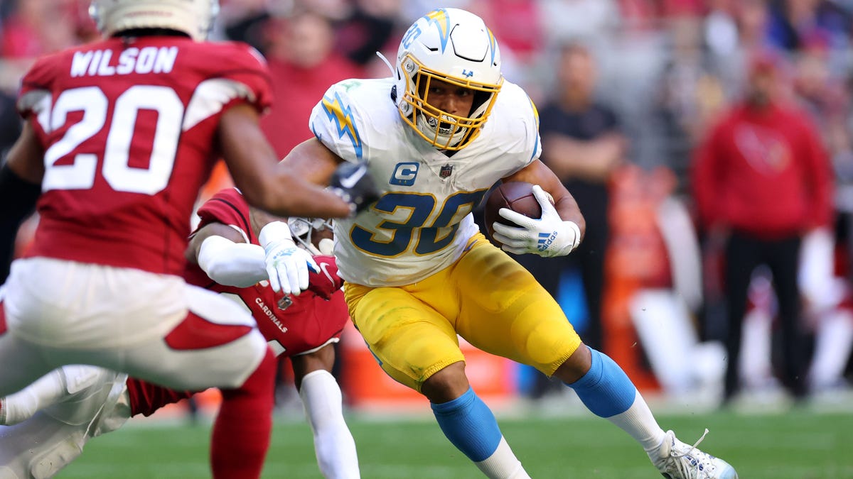 Chargers-Cardinals final score: Los Angeles Chargers defeat the Arizona  Cardinals 45-10 - Bolts From The Blue