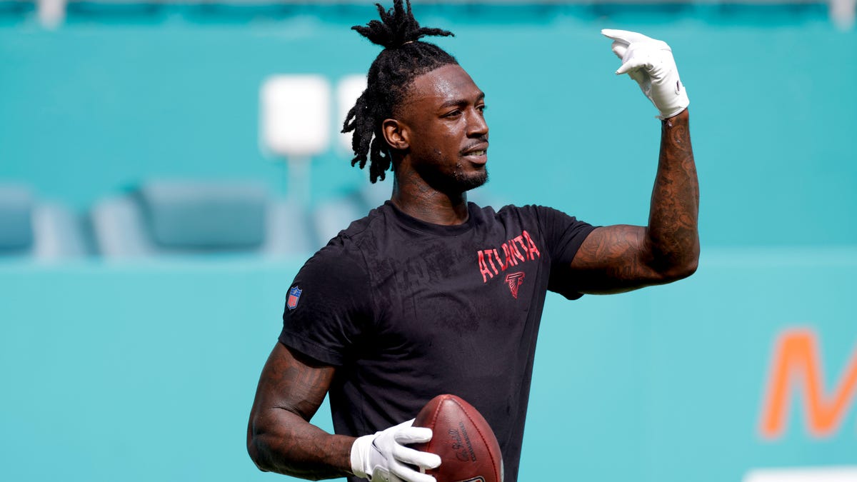 Calvin Ridley during a game in 2021