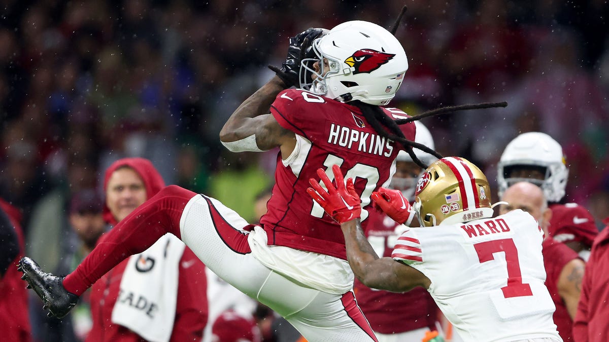 Charvarius Ward tackles DeAndre Hopkins