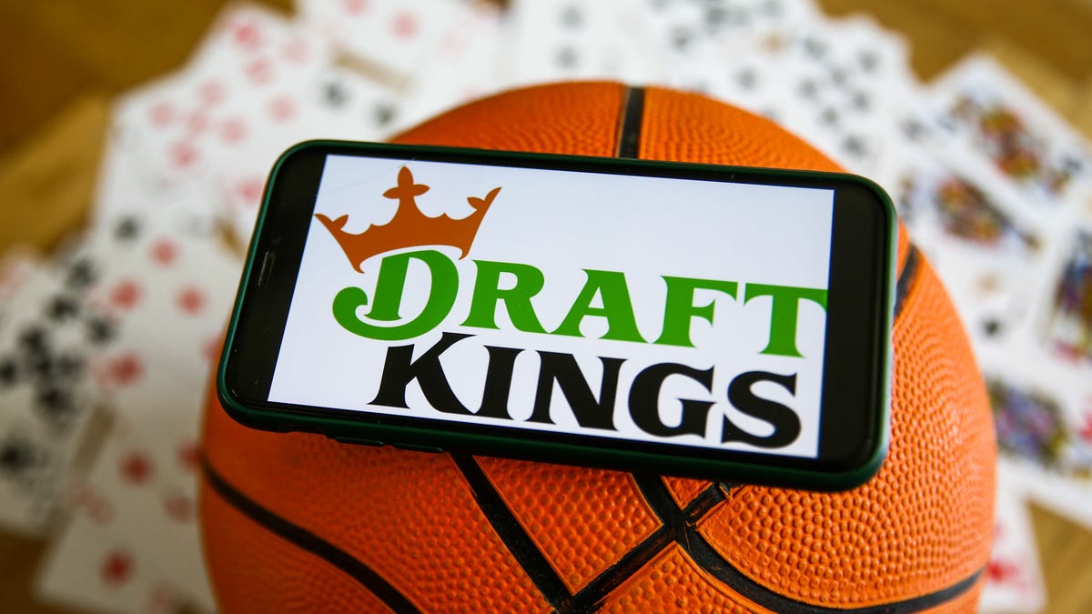 DraftKings logo on basketball