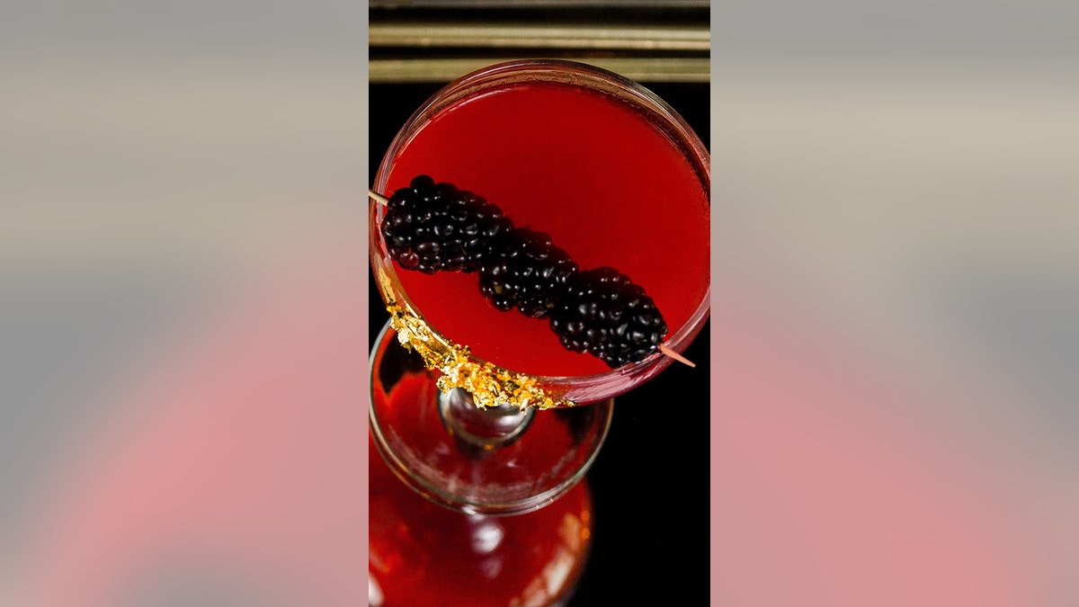 Blackberry and Pineapple Thanksgiving cocktail