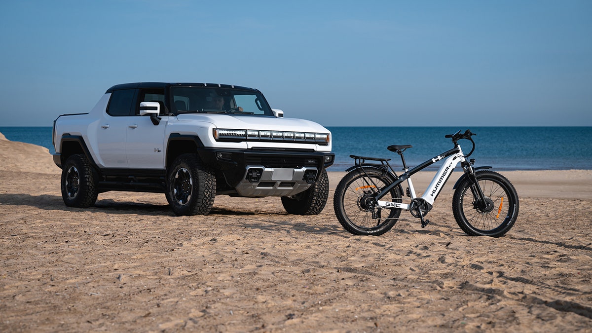 hummer and bike