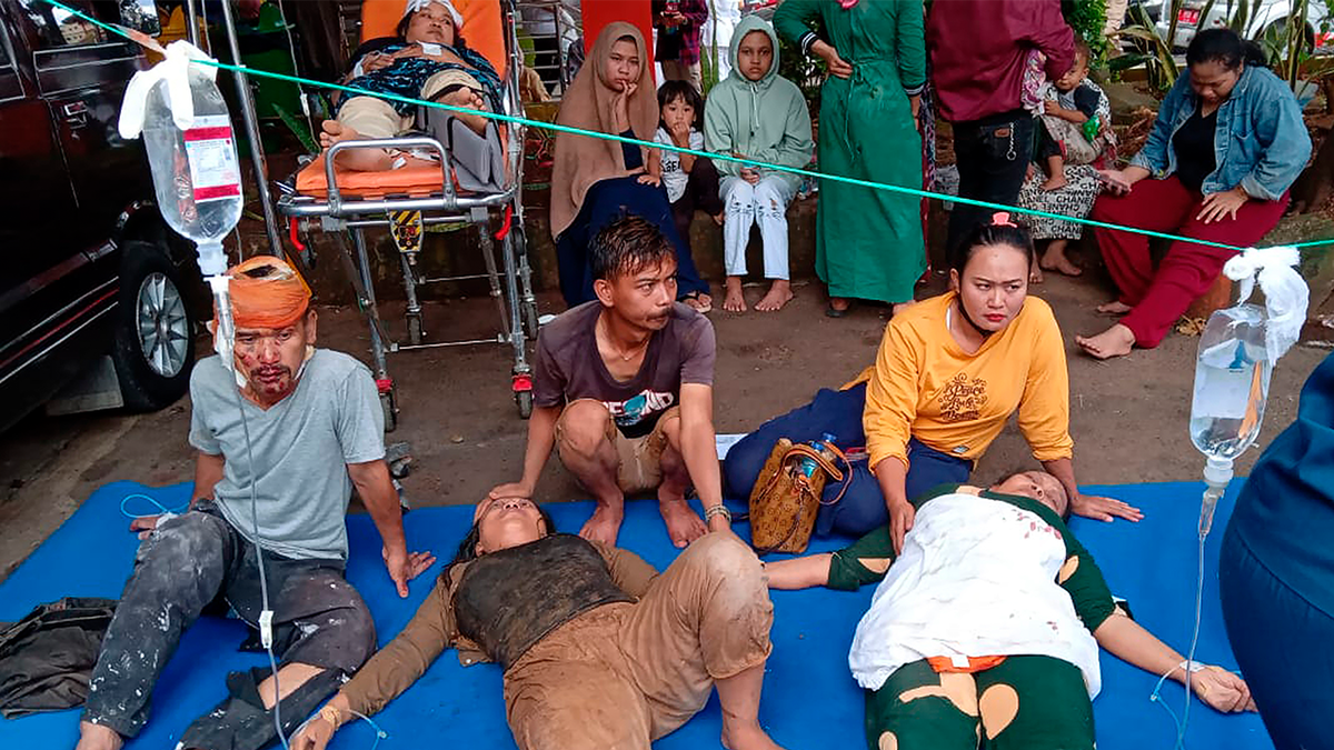 People injured from earthquake