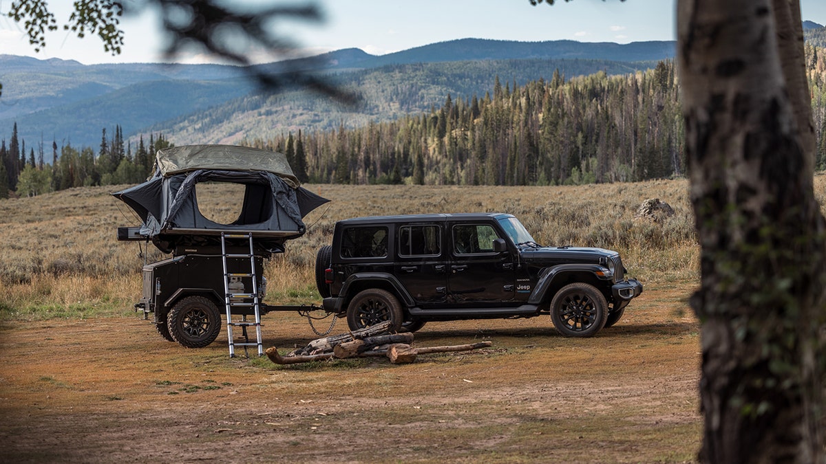 jeep trailer side