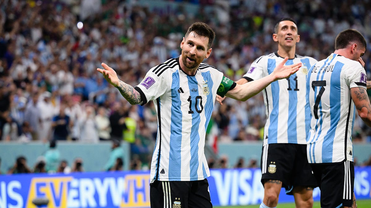 Messi summons magic in time to rescue Argentina against Mexico