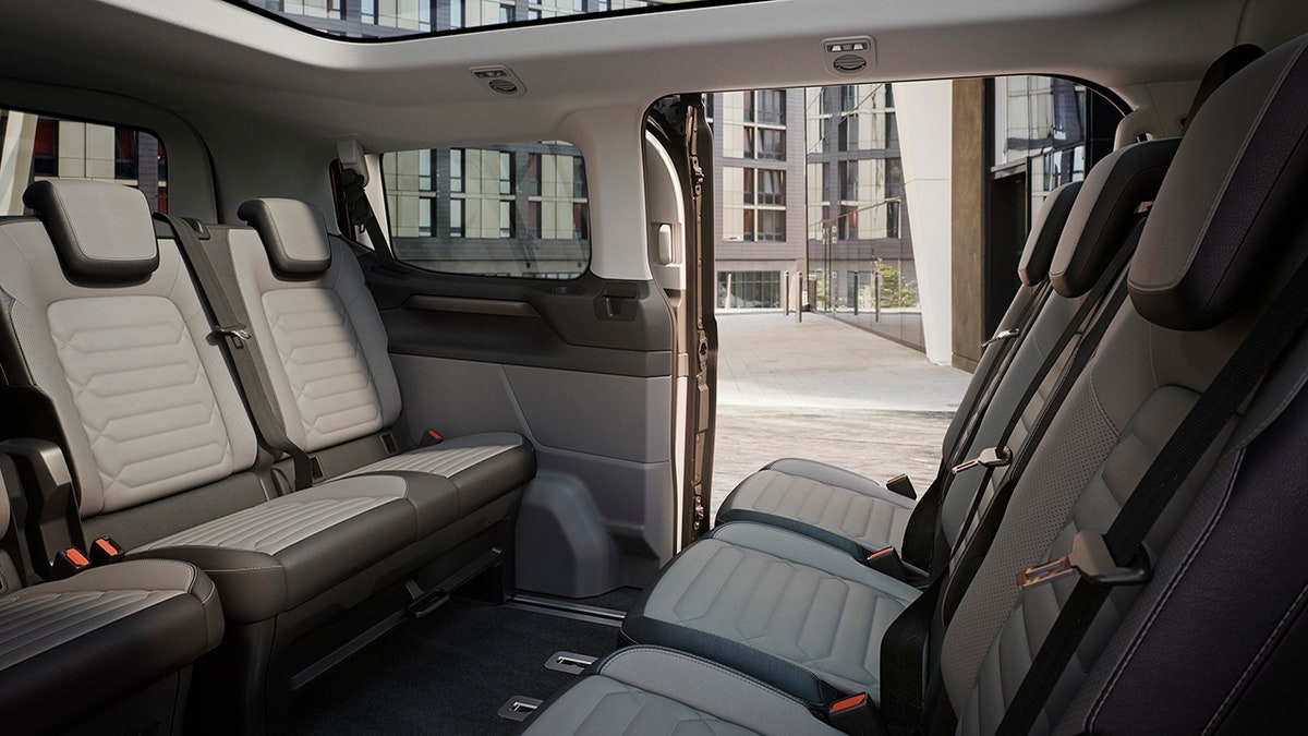 ford tourneo seats