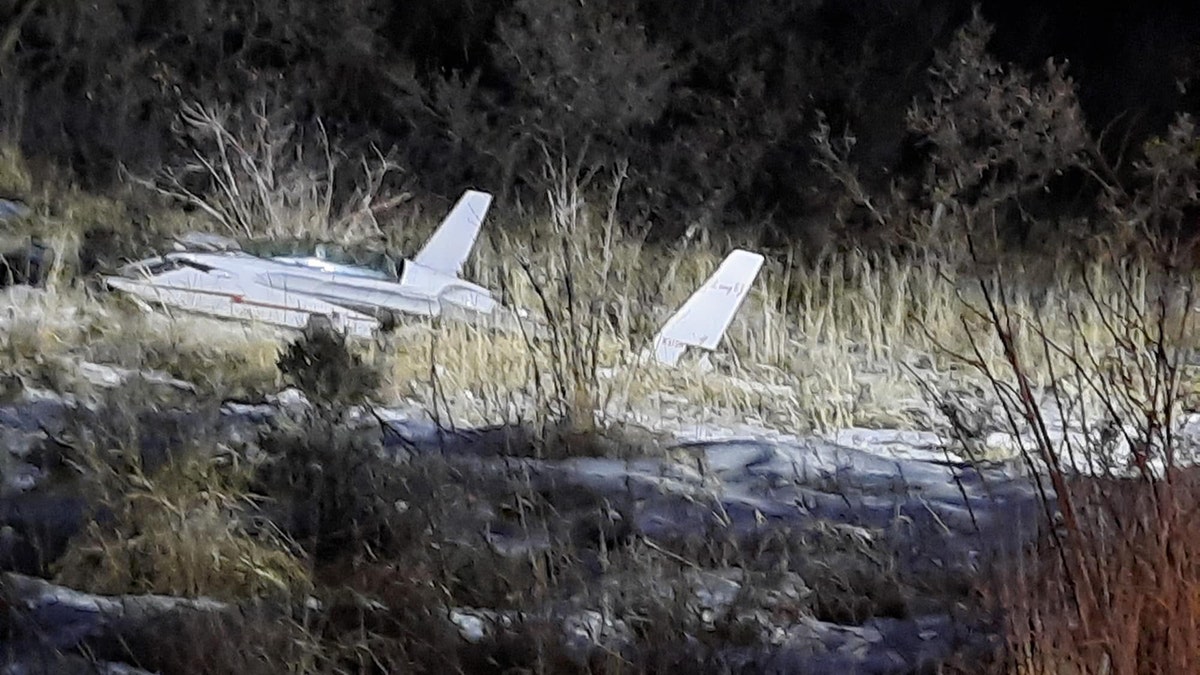 small plane crashed in canyon
