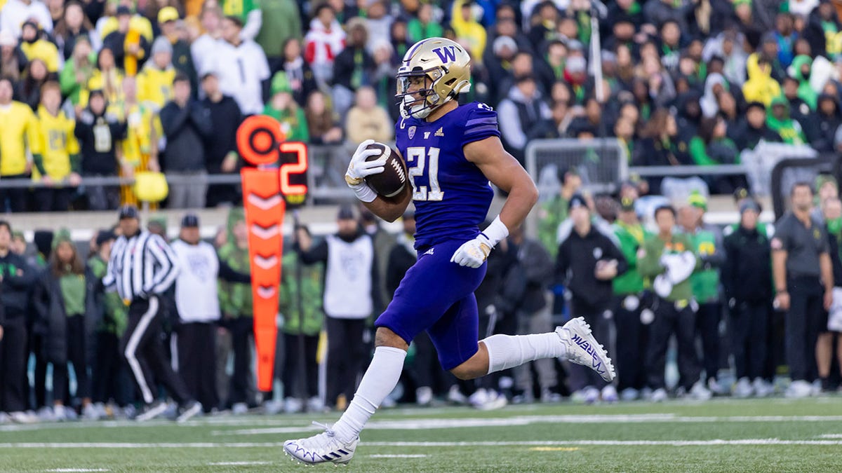 Wayne Taulapapa scoring