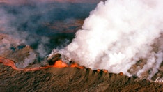 Hawaii's Mauna Loa volcano: Earthquakes rumble, sending warning signs of possible eruption