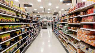 La FDA flexibiliza las normas de etiquetado sobre las declaraciones «sin colorantes artificiales» en medio de una campaña de represión.