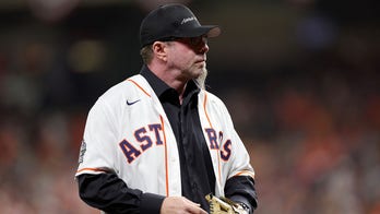 Hall of Famer Jeff Bagwell takes shot at ex-Astros GM James Click: 'Game played by humans, not computers'