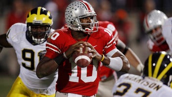 Ohio State legend Troy Smith sends message after Michigan's flag-planting incident