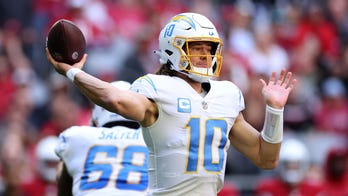 Chargers' 2-point conversion stuns Cardinals in thrilling comeback victory