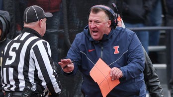 Illinois head coach blasts refs after loss to No. 3 Michigan