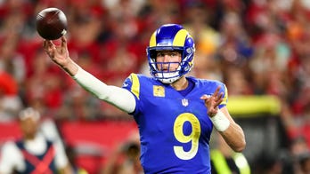 Los Angeles Rams quarterback Matthew Stafford warms up before an NFL football  game against the Seattle Seahawks on Sunday, Sept. 10, 2023, in Seattle.  (AP Photo/Stephen Brashear Stock Photo - Alamy