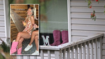 Idaho police pack up Moscow murder victims' belongings at crime scene