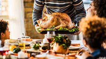 Hosting Thanksgiving dinner? 9 smart ways to save money