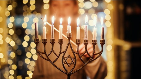 Hanukkah makes the perfect case for saying, ‘Merry Christmas’