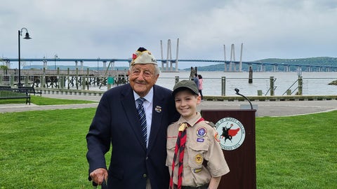 On Veterans Day, New York teen honors WWII veteran with memorial and personalized creations