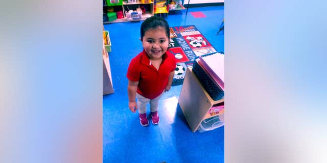 Jenny Alicia Dominguez, 44, of the Houston Independent School District (HISD) was reportedly seen on surveillance video grabbing 5-year-old Fany Castro and dragging her by the hair.