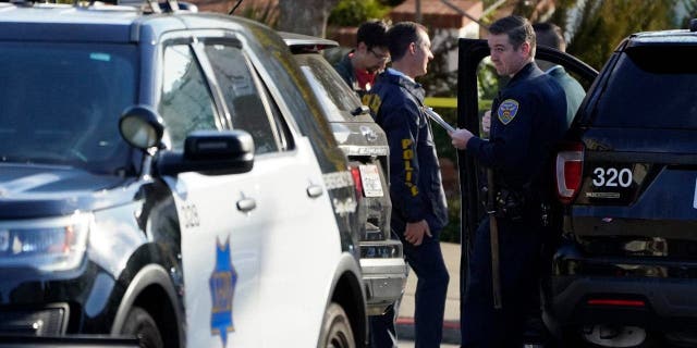 Police investigators work outside the home of House Speaker Nancy Pelosi and her husband Paul Pelosi in San Francisco, Friday, Oct. 28, 2022. (AP Photo/Eric Risberg)