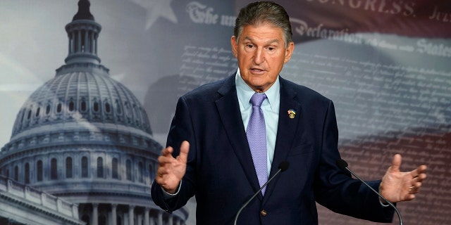 Sen. Joe Manchin speaks from podium