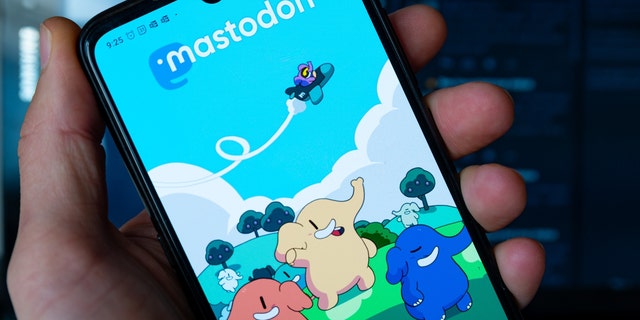SPAIN - In this photo illustration, the Mastodon homepage is seen displayed on a mobile phone screen. It has been reported that more than 200,000 new users flocked to the social media app after the takeover of Twitter by Elon Musk. 