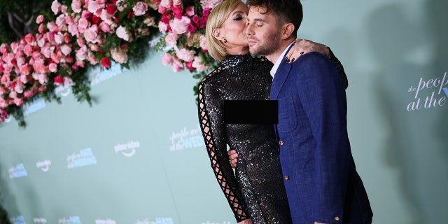 Allison Janney gave her costar Ben Platt a kiss on the cheek as they both posed for photos.