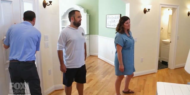 Parents of two find their 'American Dream Home' in Beaufort, SC: 'So special' 3 Amy and Dustin — plus their real estate professional (far left) — as they search for the right home for their family in Beaufort, South Carolina.