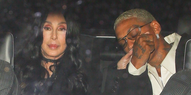 Cher Gets A Kiss During Date Night With New Boyfriend, Alexander ...